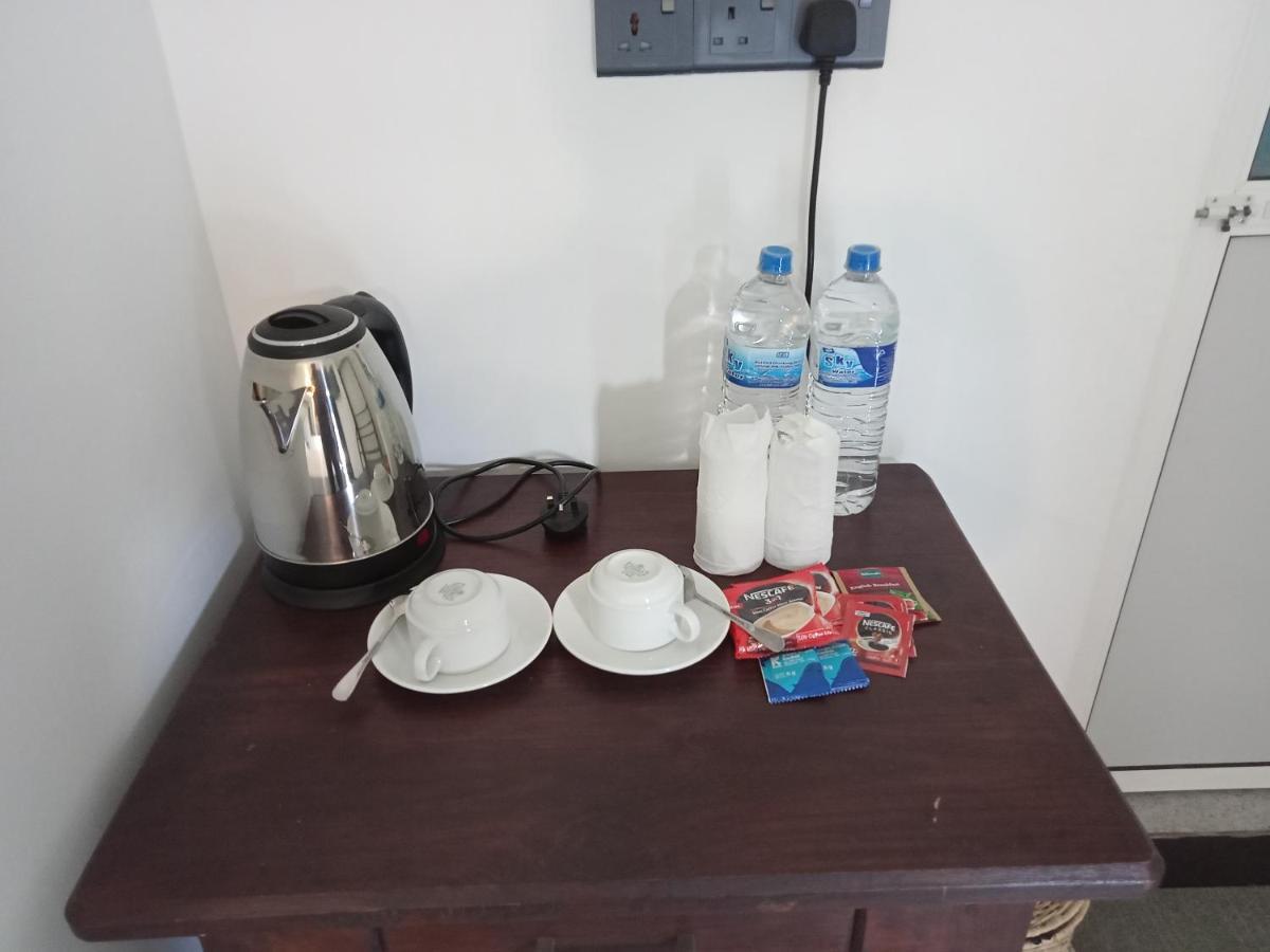 Ayubowan Homestay Катунаяка Екстер'єр фото